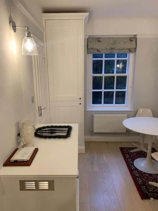 South Kensington Studio Лондон Экстерьер фото