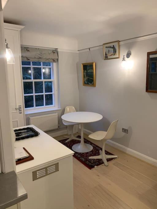 South Kensington Studio Лондон Экстерьер фото